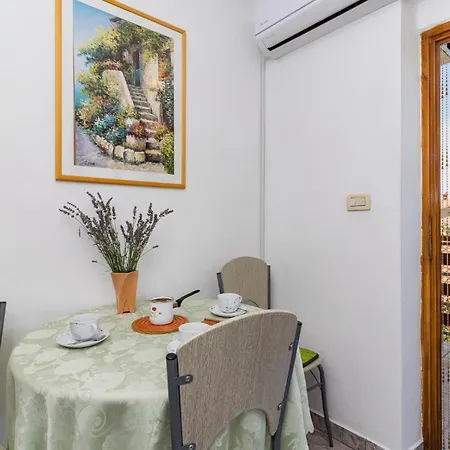 Gorgeous In With Wifi Apartment *